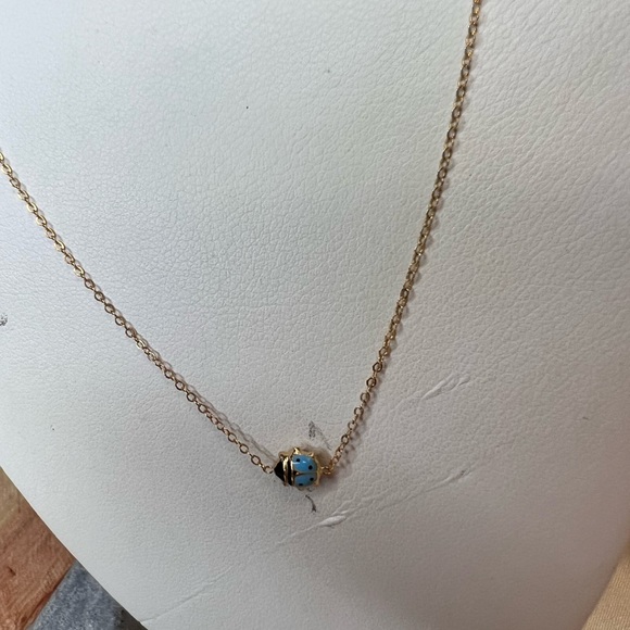 Solid 18K Yellow Gold Ladybug Beautiful Necklace 16" - Picture 10 of 13